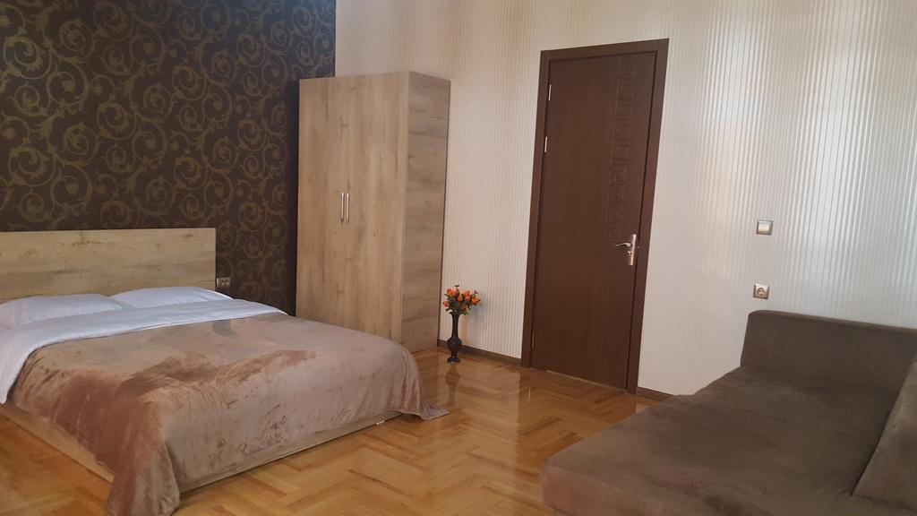 Guest House Elene Gori Exterior foto